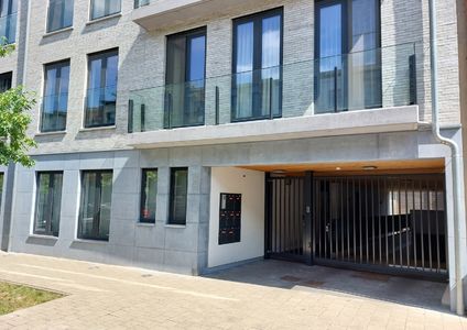 Binnenstaanplaats te huur in Berchem