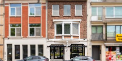 Gebouw voor gemengd gebruik te koop in Berchem