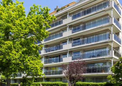 Gesloten garagebox te koop in Berchem