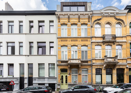 Herenhuis te koop in Berchem